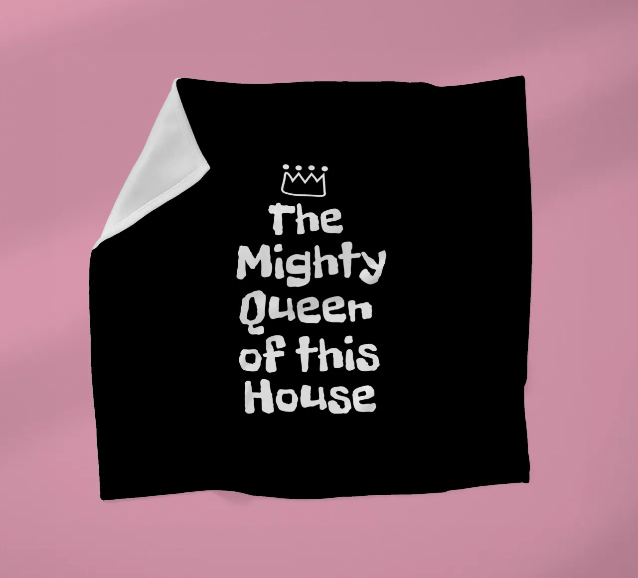 The mighty queen of this house coperta in pile da happieeagle