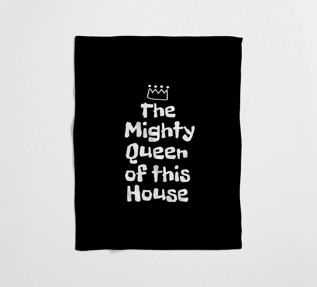 The mighty queen of this house coperta in pile da happieeagle