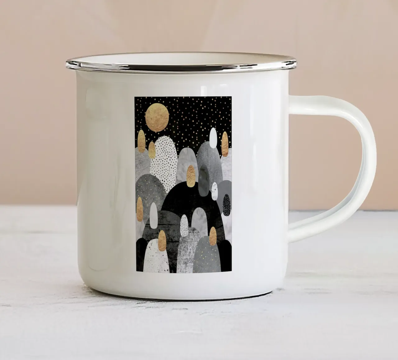 Little Land Of Pebbles By Night tazza in smalto da Elisabeth Fredriksson