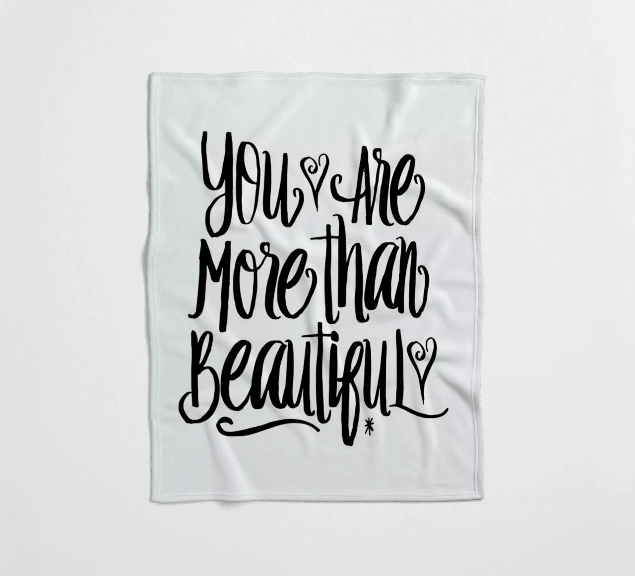 You Are More Than Beautiful coperta in pile da Honeymoon Hotel