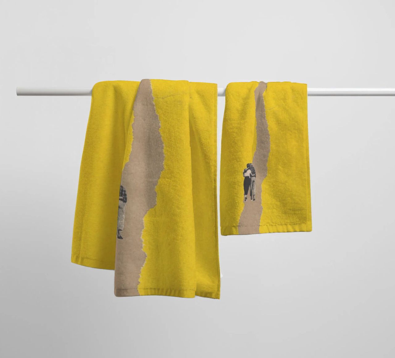 Couple torn path towel by Carlos Quitério