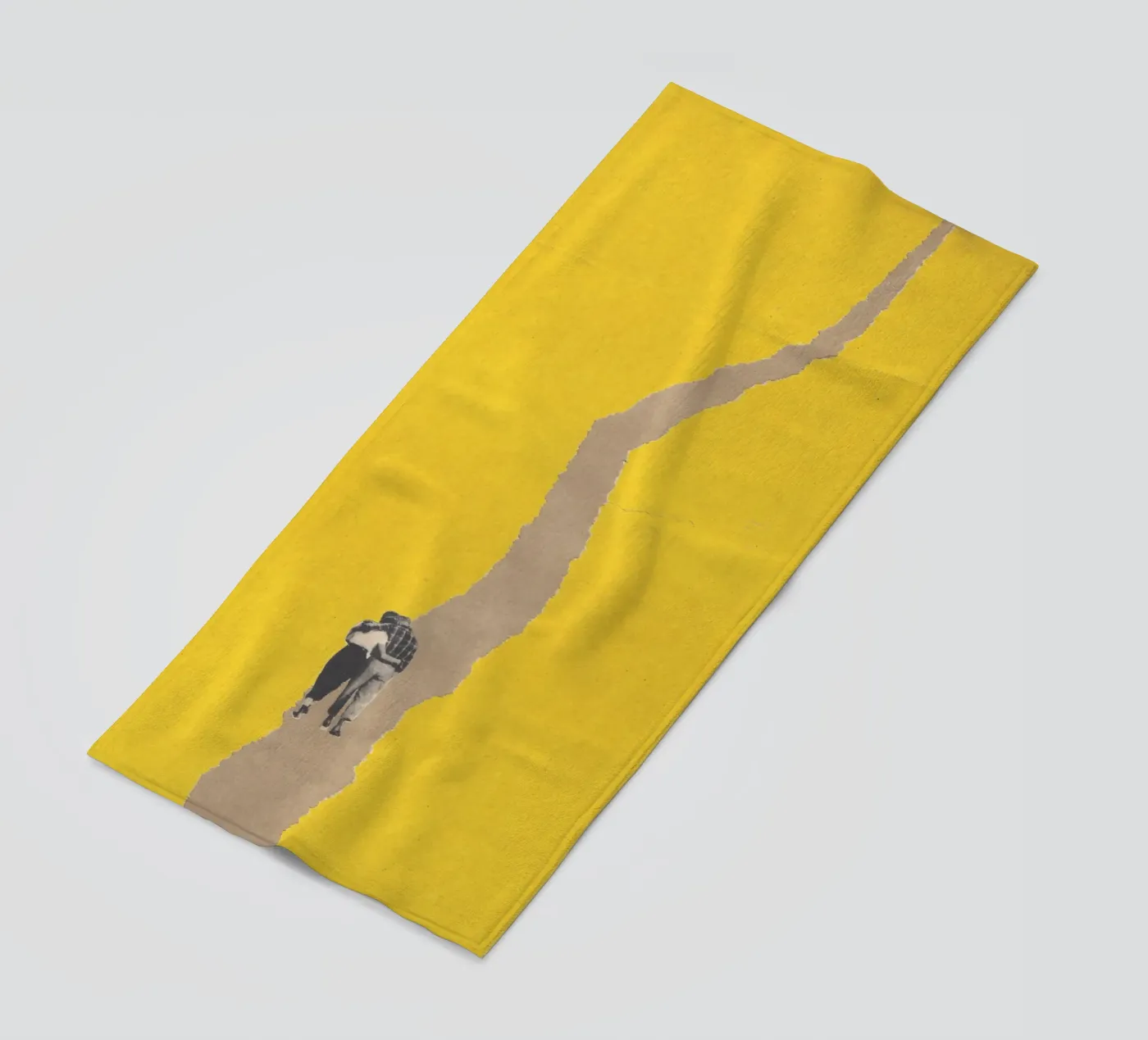 Couple torn path telo mare da Carlos Quitério