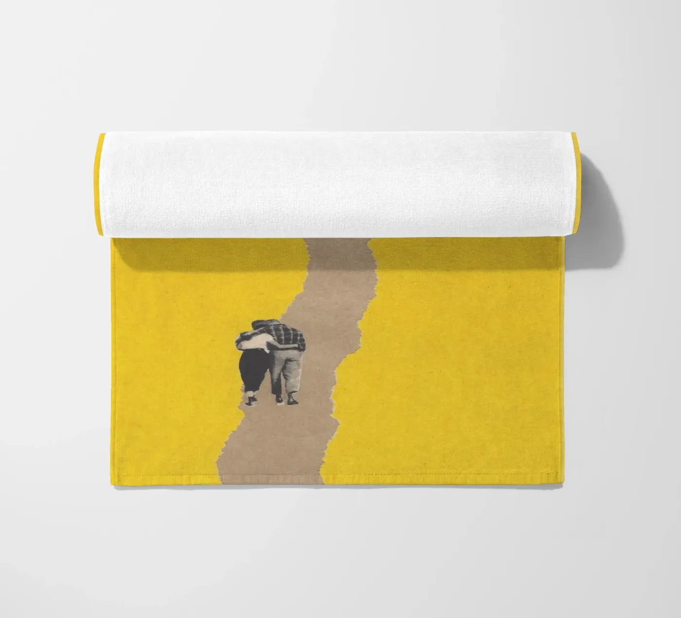 Couple torn path telo mare da Carlos Quitério