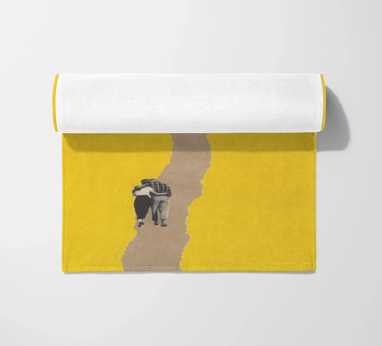 Couple torn path telo mare da Carlos Quitério