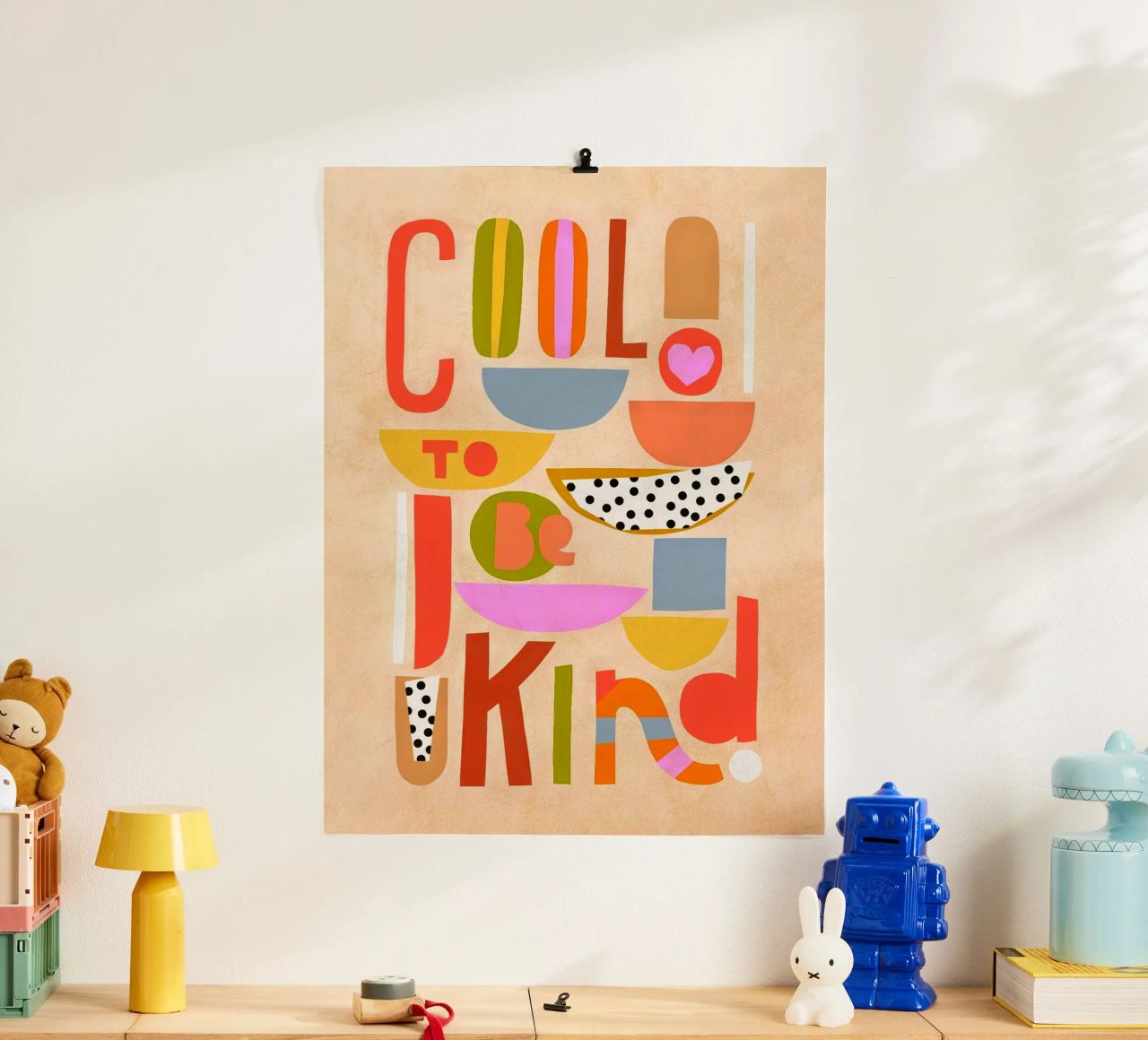 Cool to be Kind - Typographie motivante pour les enfants poster de Dominique Vari Words
