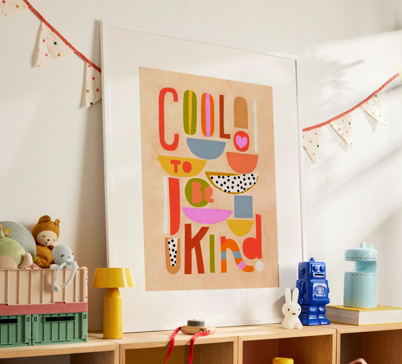 Cool to be Kind - Typographie motivante pour les enfants poster de Dominique Vari Words
