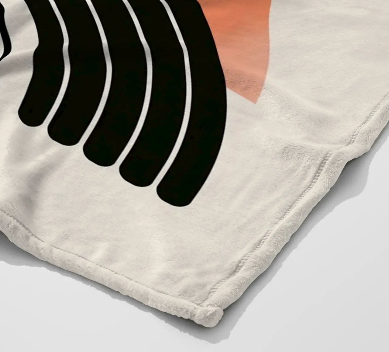 Forme geometriche in colori pastello coperta in pile da Whole©