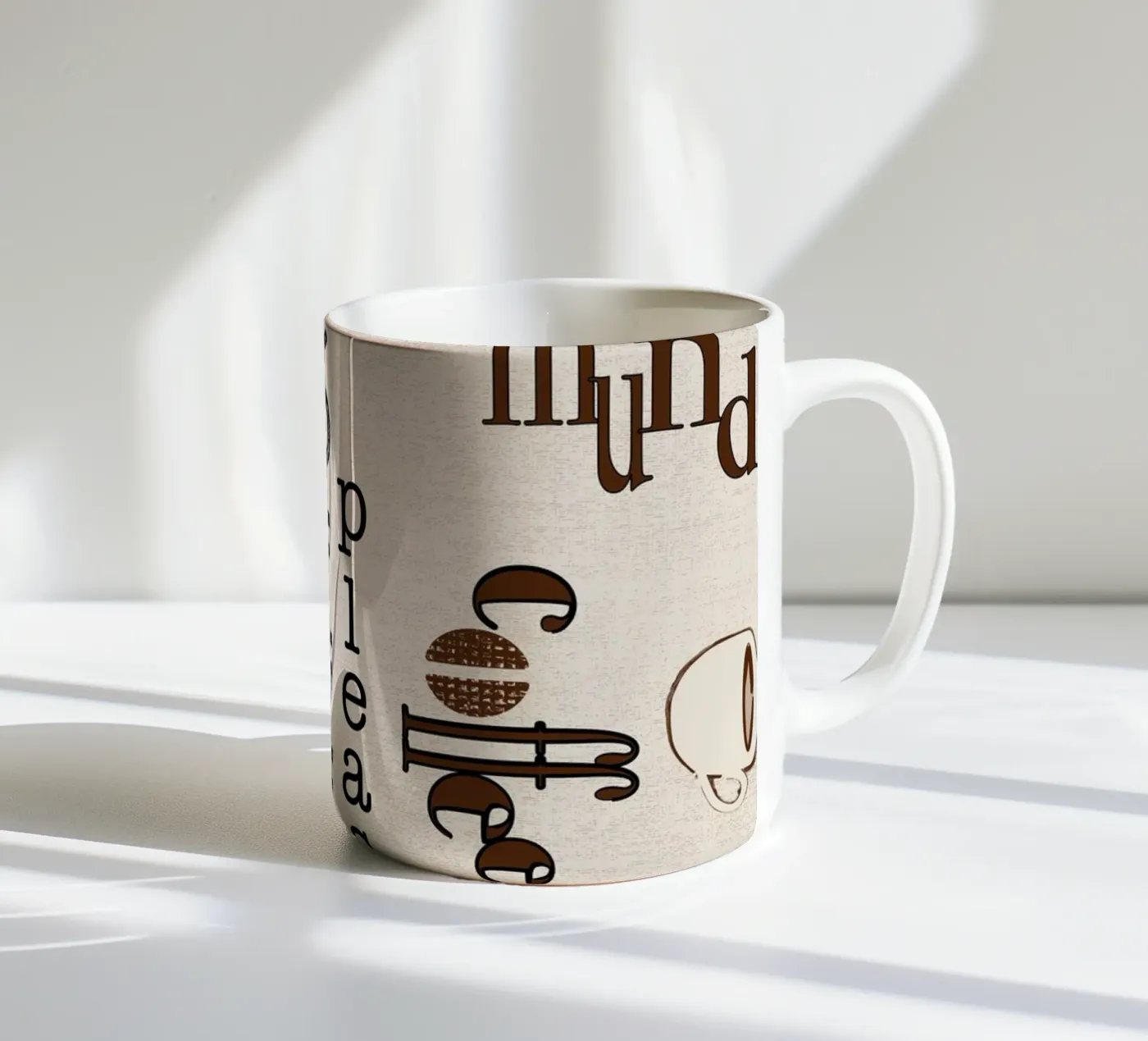Coffee quotes pattern ceramic mug by Art by Susana Miranda ilustración