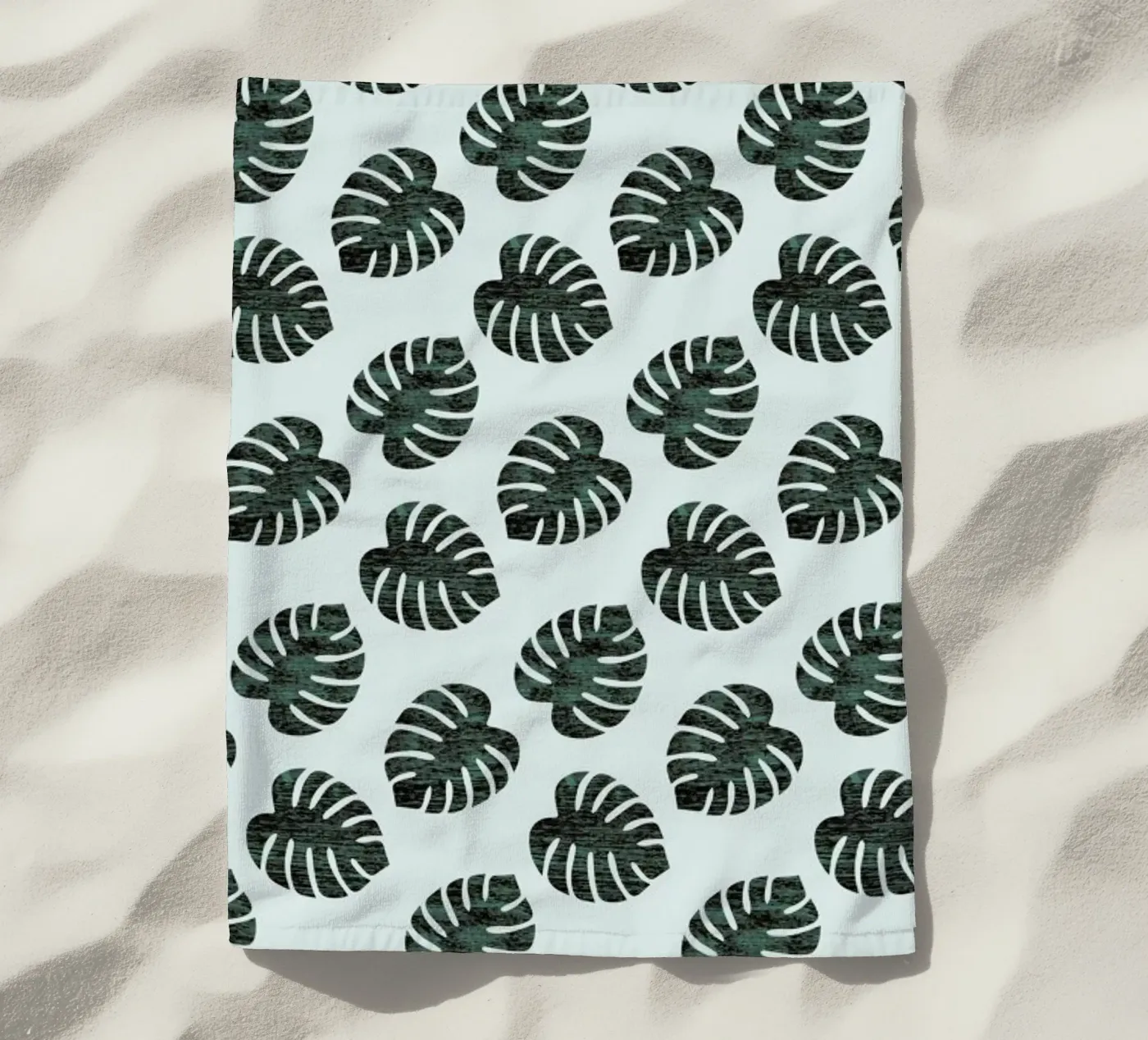 Monstera Pattern Strandtuch von Karin Bijlsma