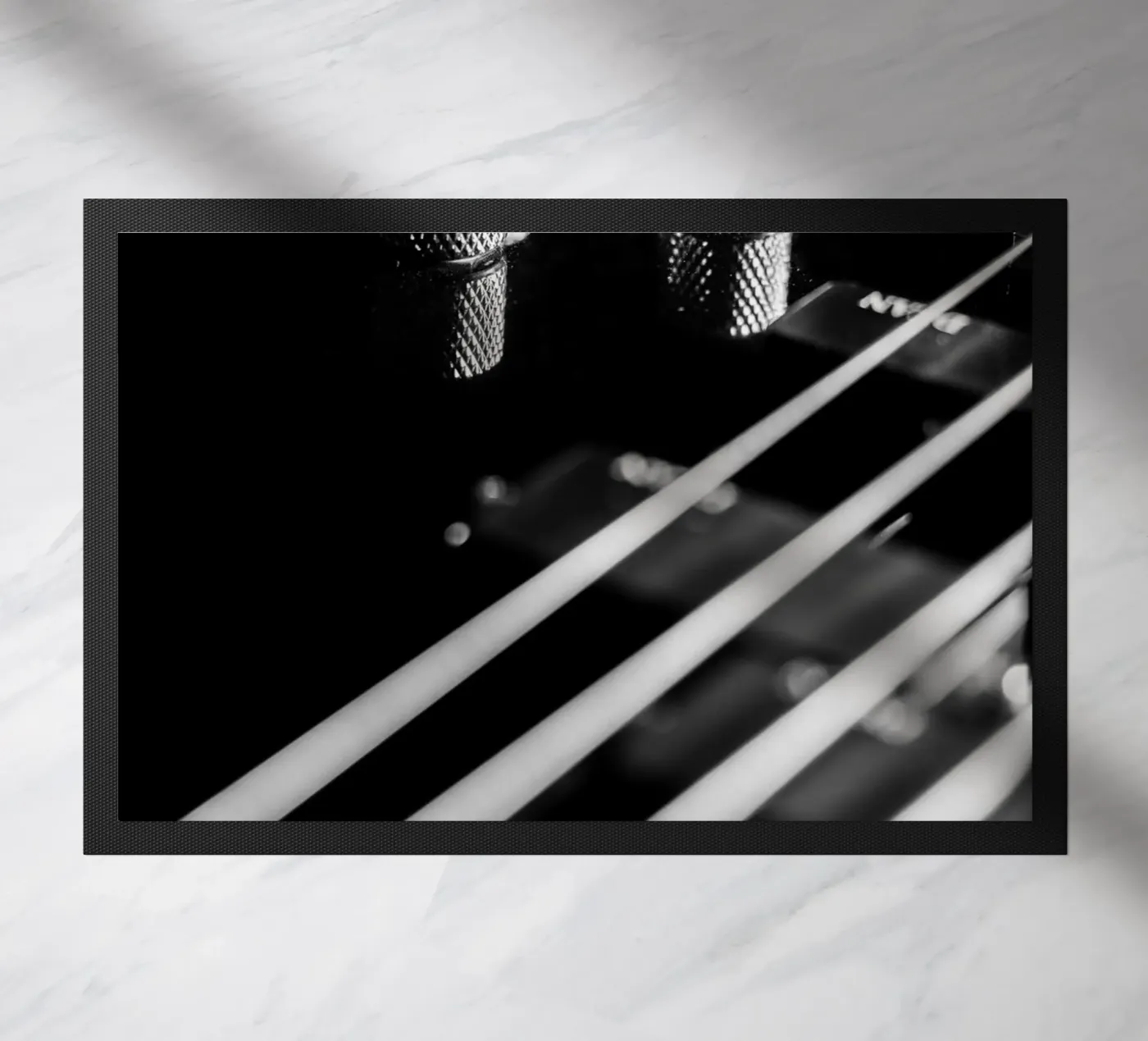 Schwarze Bassgitarre Fußmatte von anderm