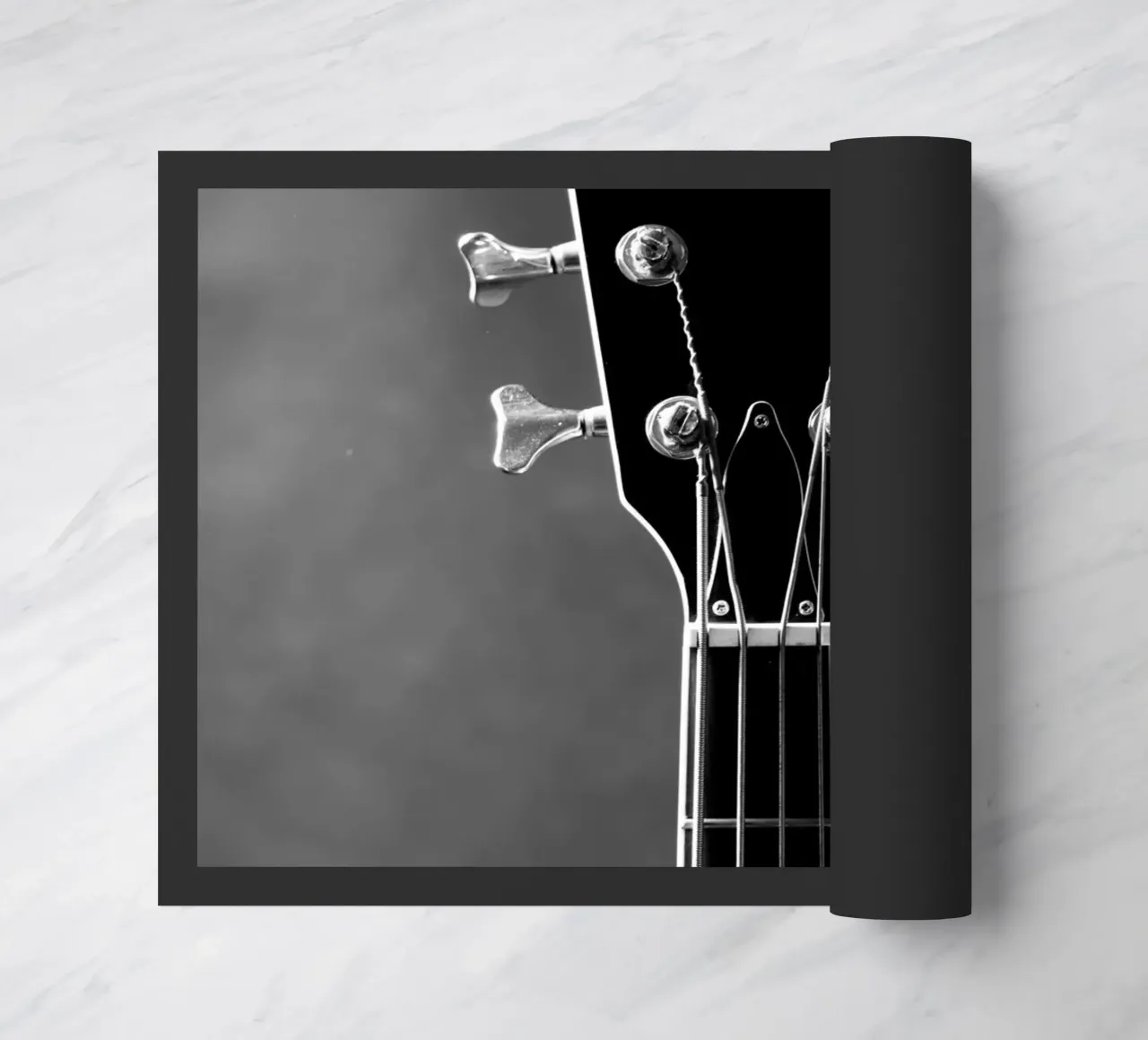 Collo di un basso nero zerbino da anderm