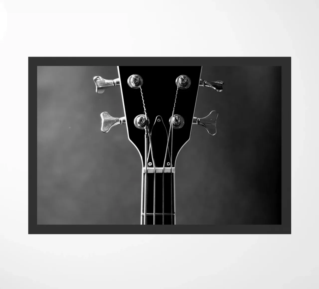 Collo di un basso nero zerbino da anderm