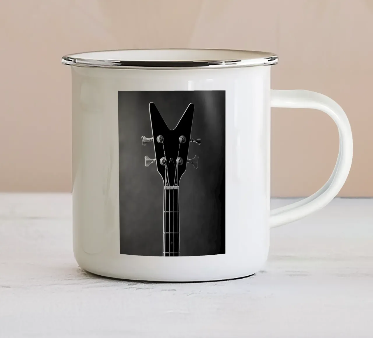 Collo di un basso nero tazza in smalto da anderm