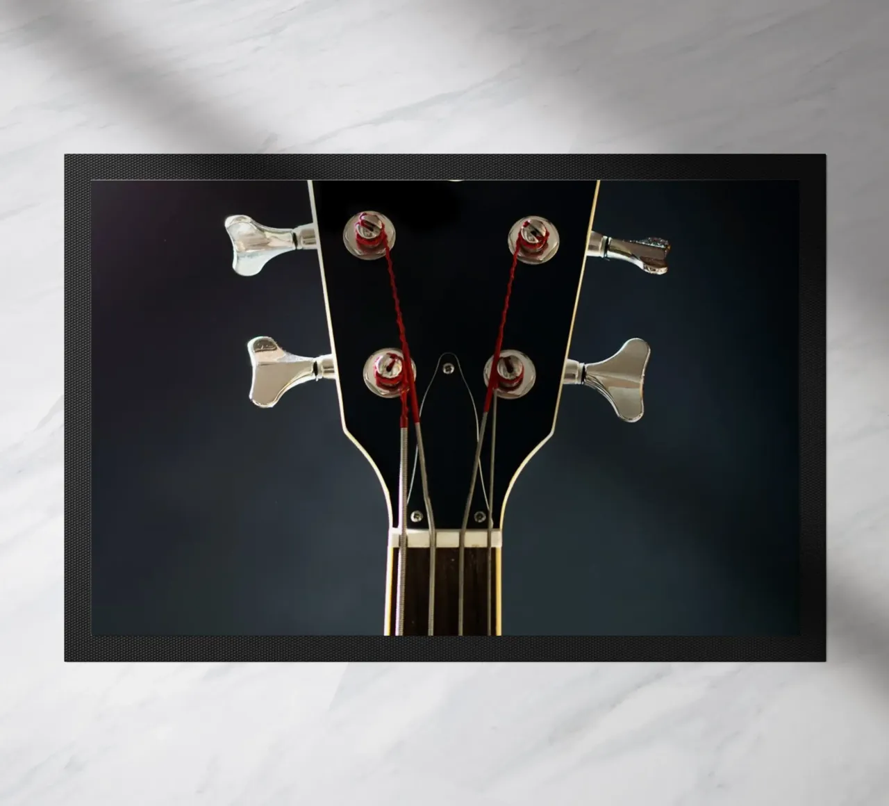 Collo di un basso nero zerbino da anderm