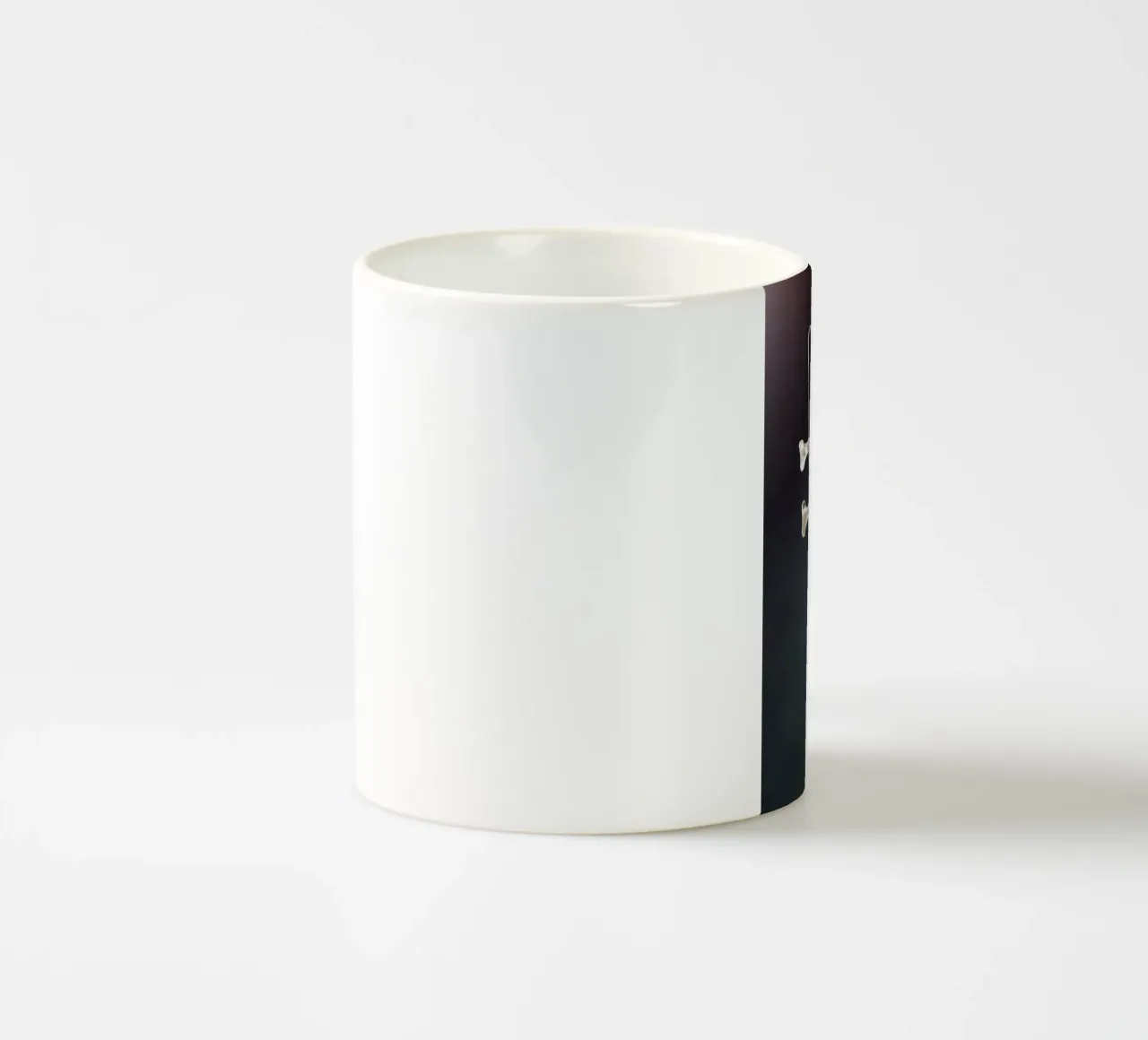 Collo di un basso nero tazza in ceramica da anderm
