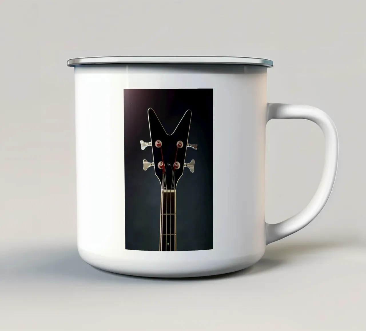 Collo di un basso nero tazza in smalto da anderm