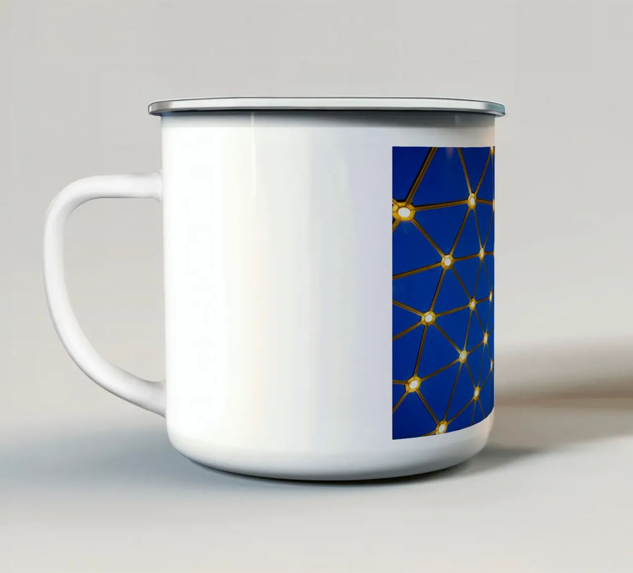 Lampade su sfondo blu tazza in smalto da anderm