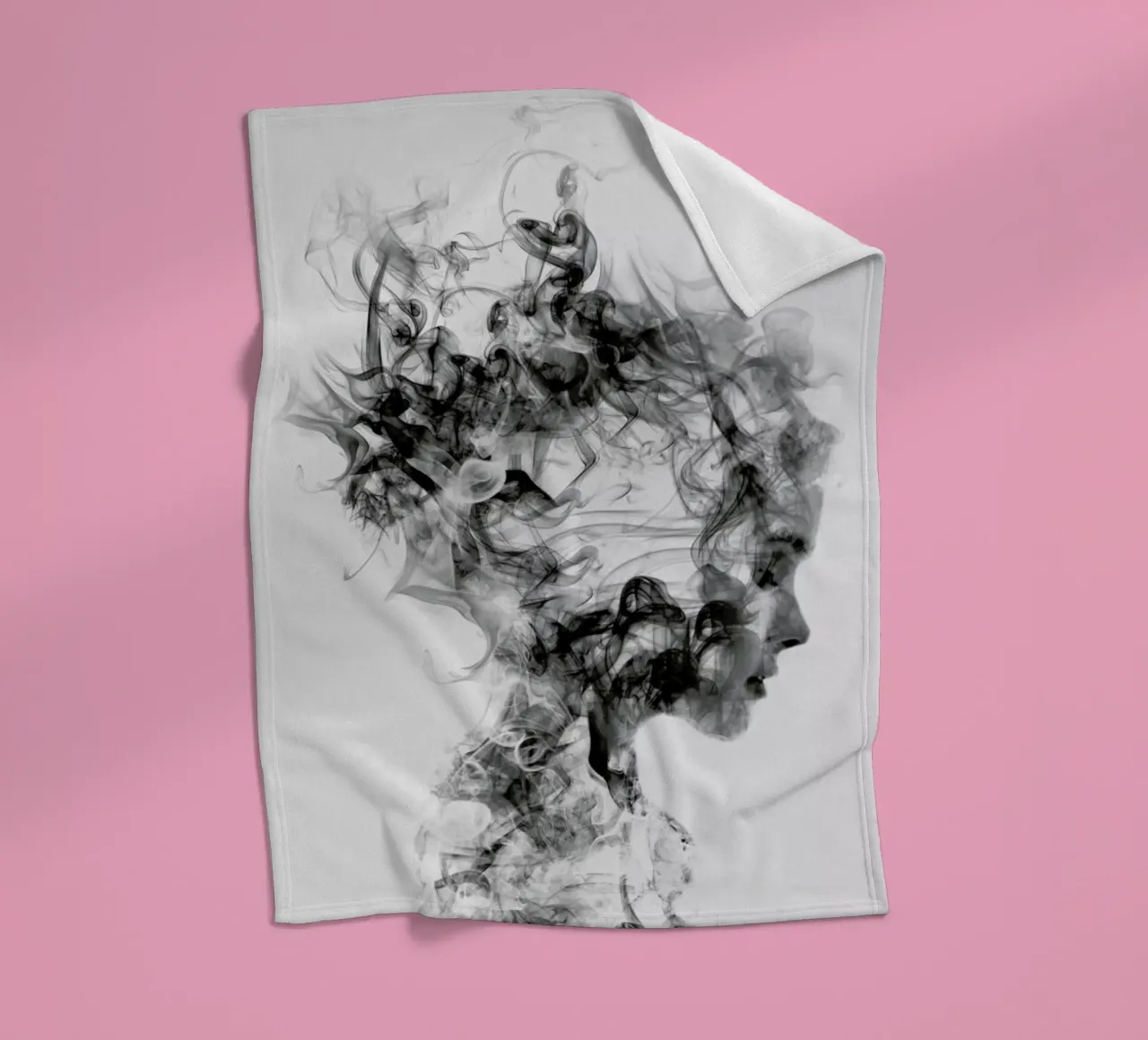 Dissolve Me coperta in pile da Dániel Taylor