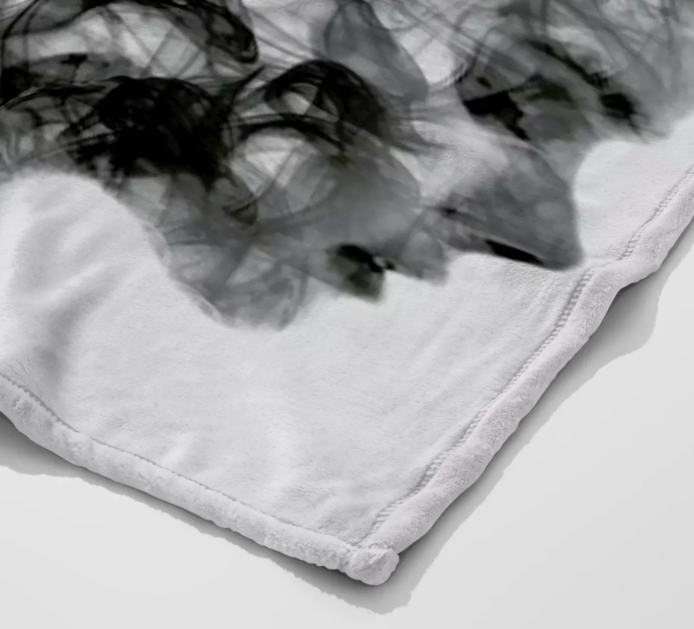 Dissolve Me fleece blanket by Dániel Taylor