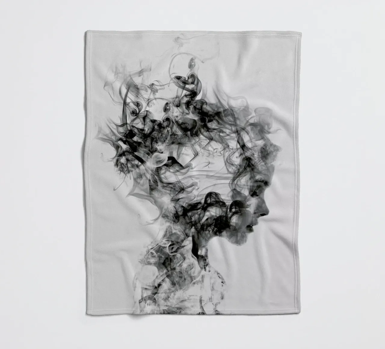 Dissolve Me coperta in pile da Dániel Taylor
