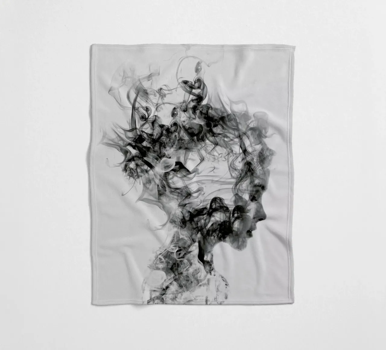 Dissolve Me coperta in pile da Dániel Taylor