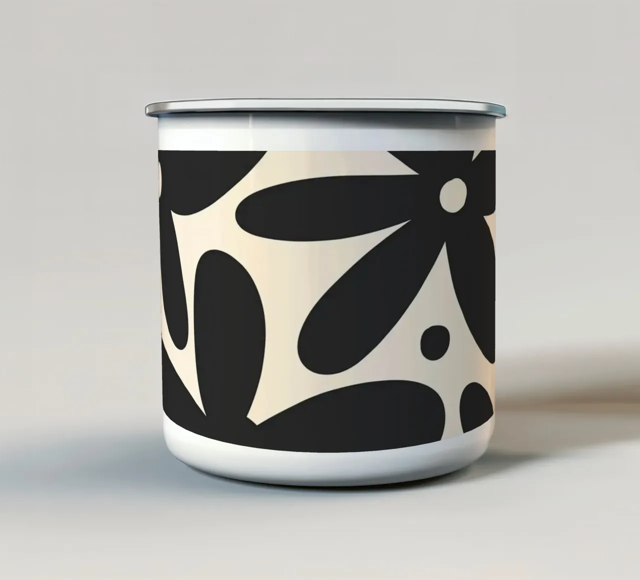 Margherite astratte monocromatiche tazza in smalto da Wackapacka