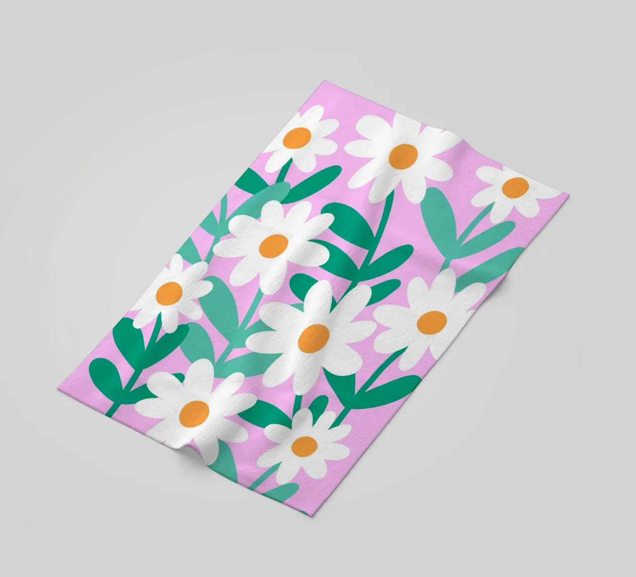 Madeliefjes in bloei Wilde Bloemen Poster - Roze & Groen strandhanddoek van Dominique Vari