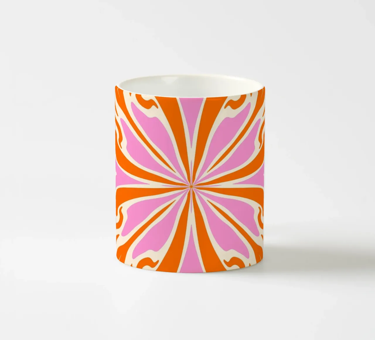 Pétalos simétricos psicodélicos abstractos taza de cerámica de Wackapacka