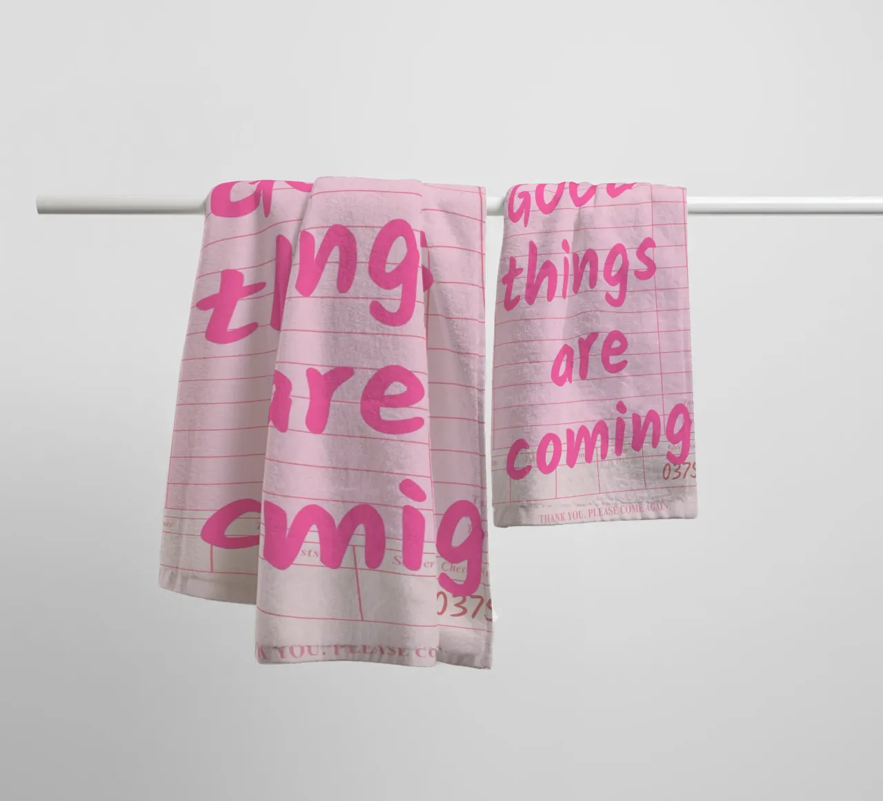Guest Check Print, Trendy Art, Good Things Are Coming serviette de bain de pdigitalprints