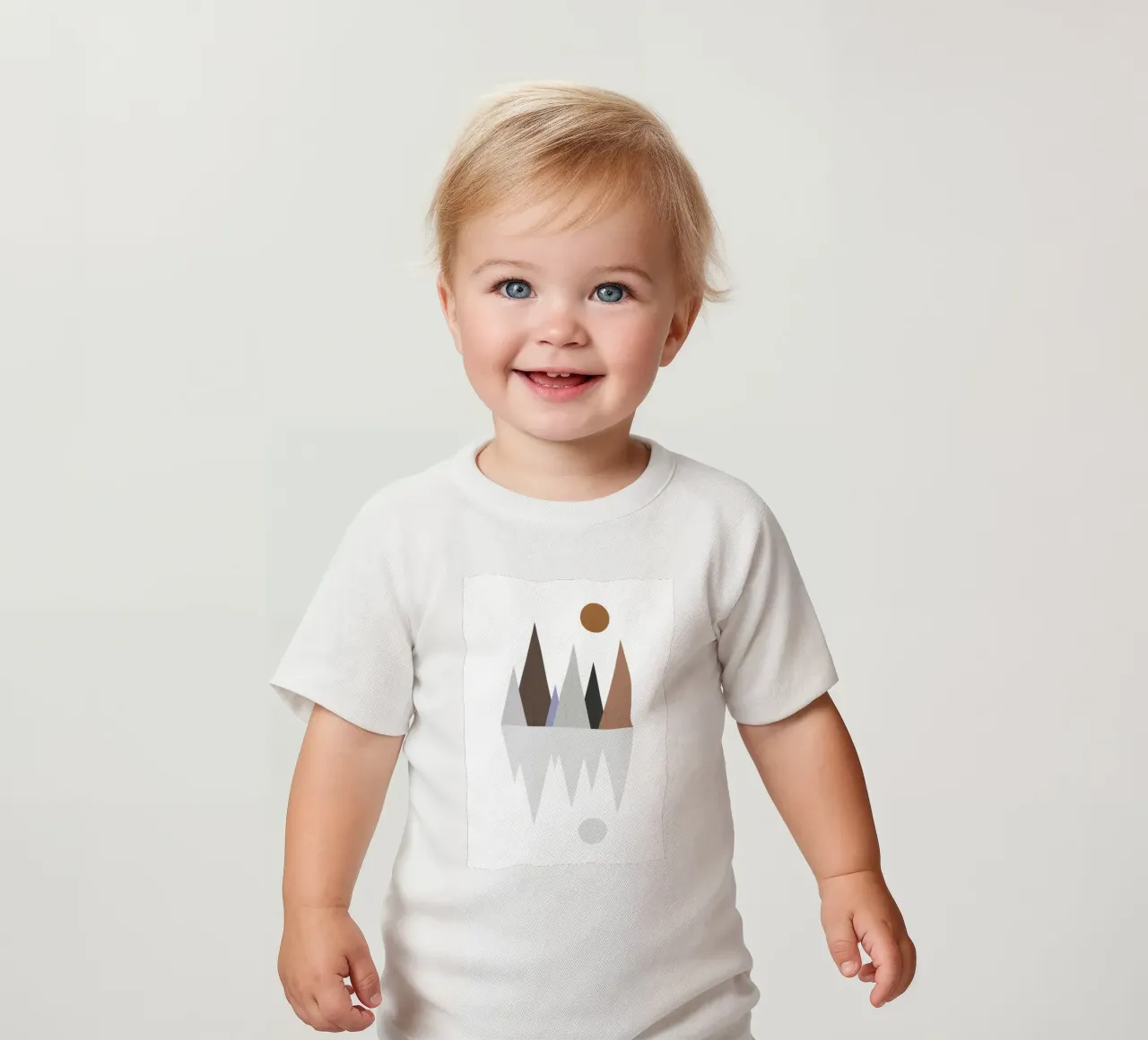 Minimalist landscape with inverted reflection maglietta neonato da LisaArtes