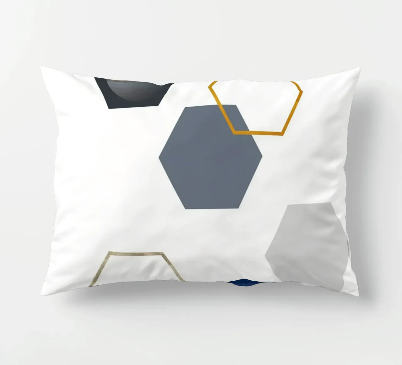 Hexagonal shapes and planet cuscino da LisaArtes