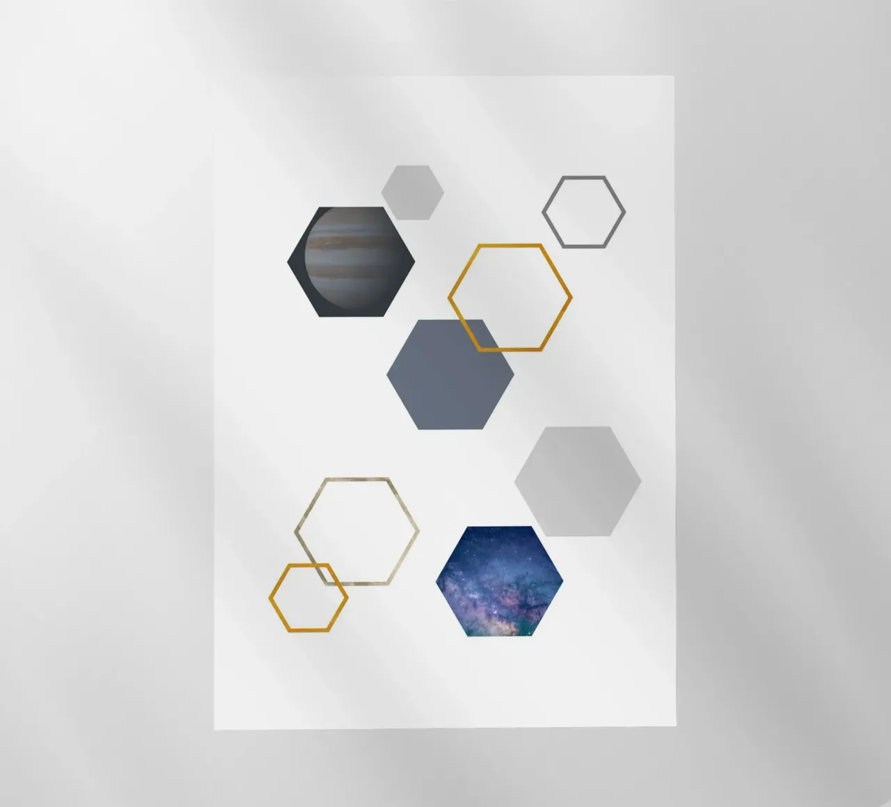 Hexagonal shapes and planet pellicola backlit da LisaArtes