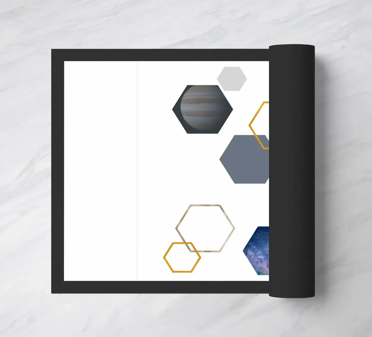 Hexagonal shapes and planet felpudo de LisaArtes