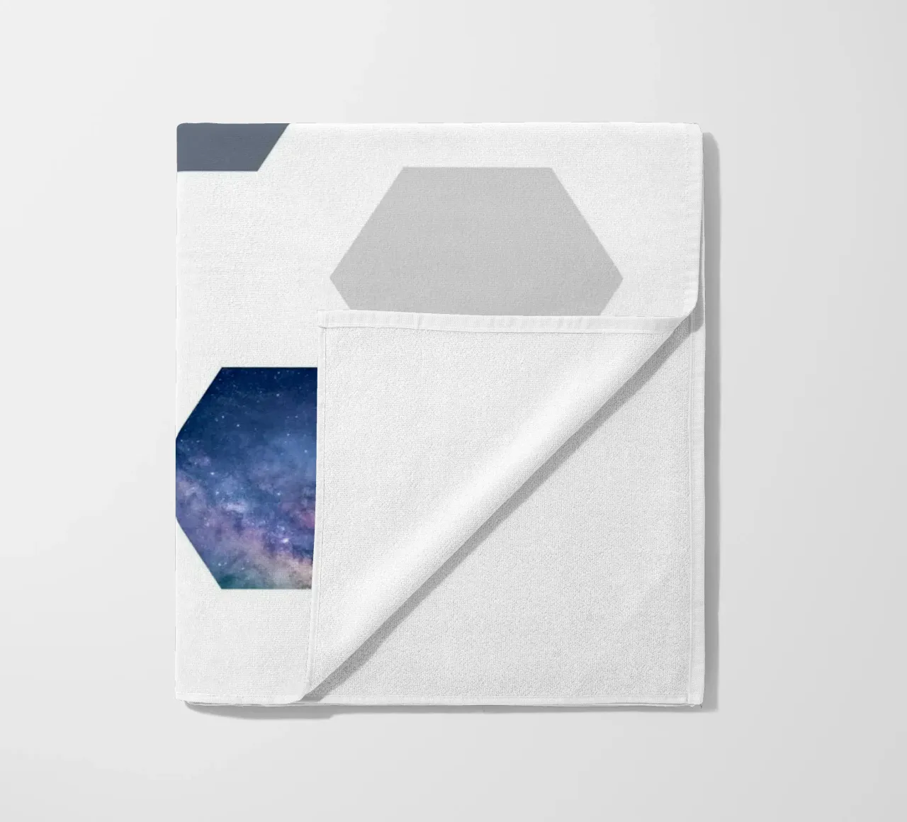 Hexagonal shapes and planet telo mare da LisaArtes