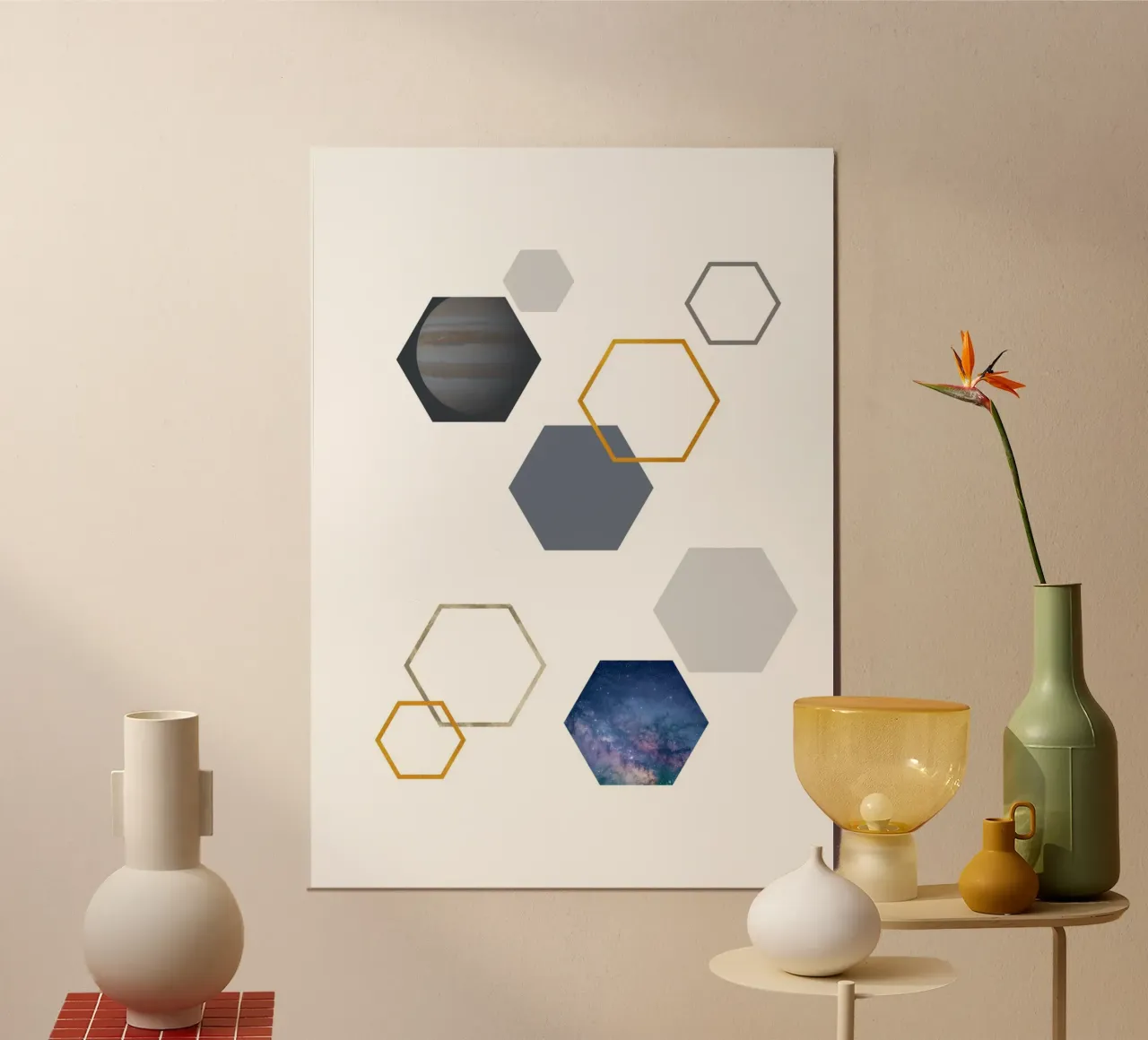 Hexagonal shapes and planet carta hahnemühle da LisaArtes