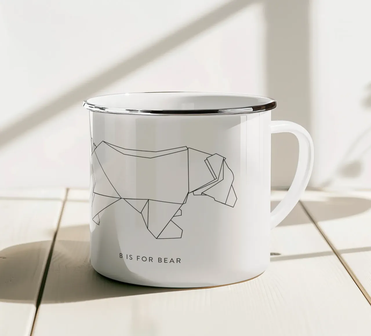 B tazza in smalto da Julia Marquardt-Lott