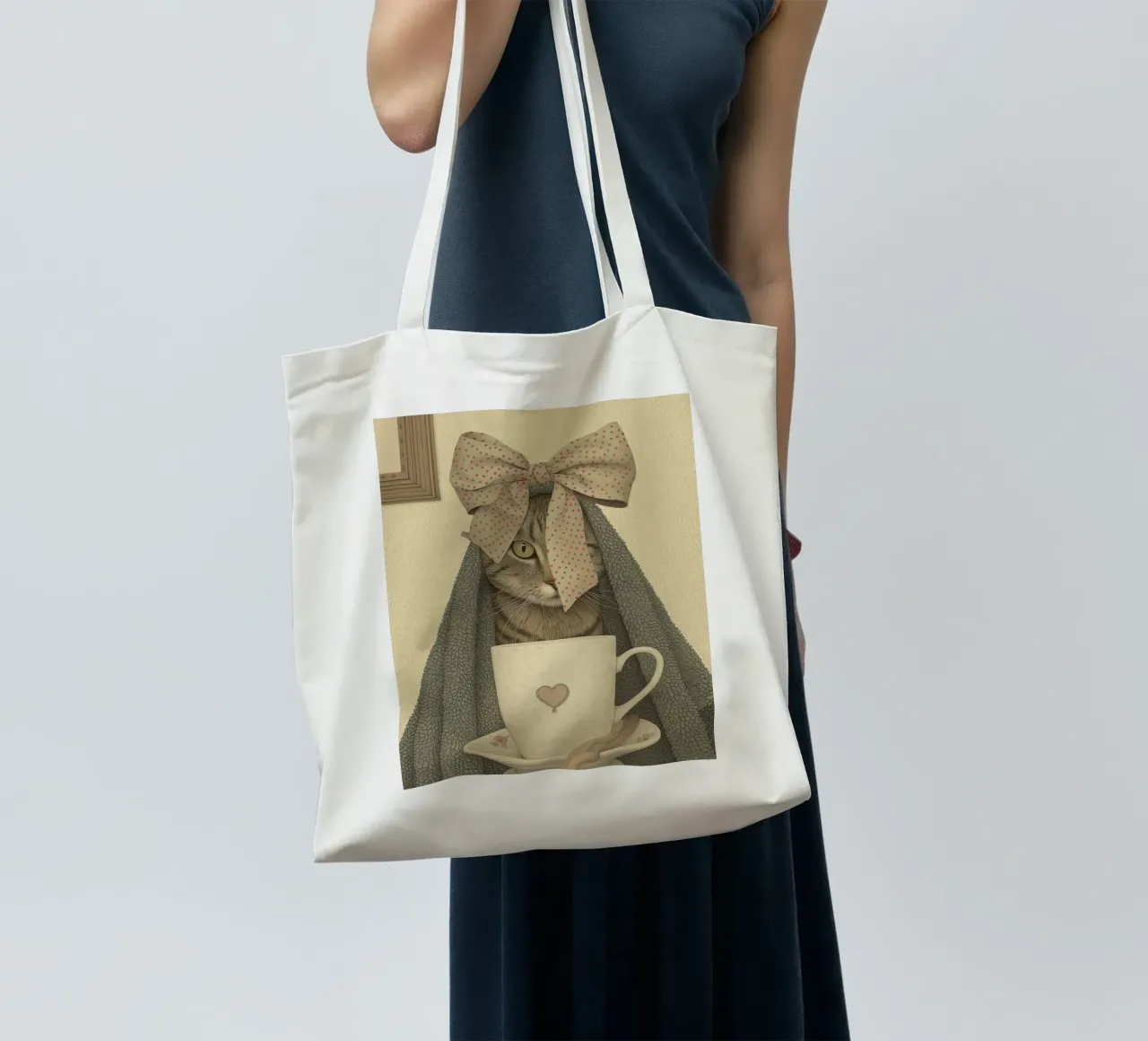 Miao mattutino con una tazza d'amore borsa in juta da Rustic Grace Studio 02