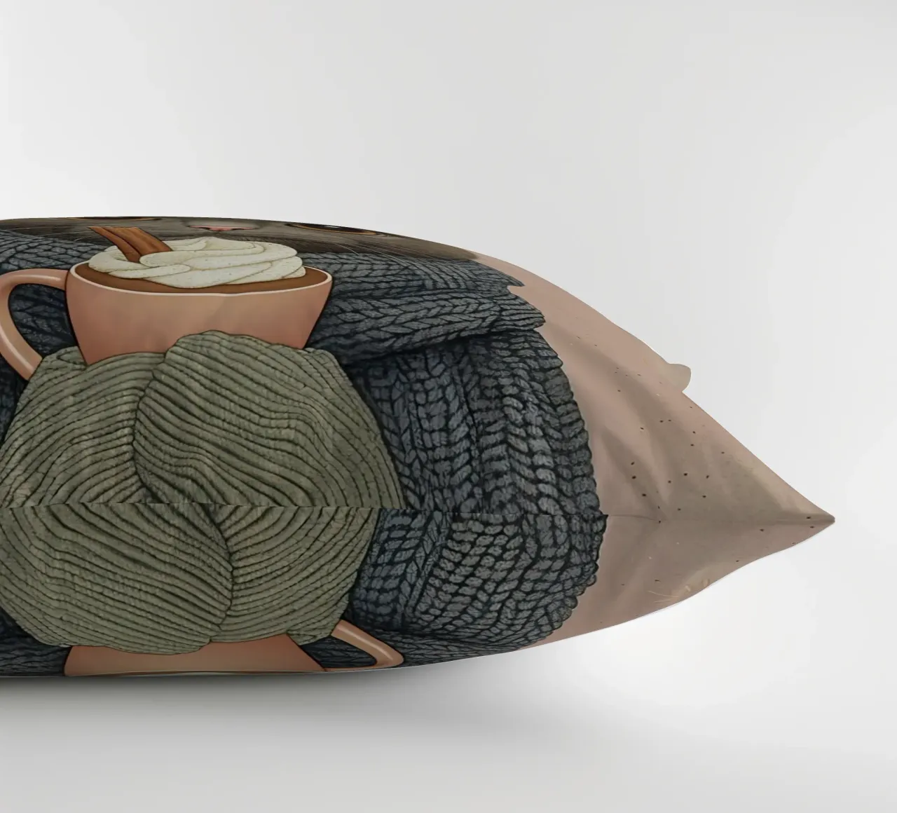 Calore invernale felino cuscino da Rustic Grace Studio 02