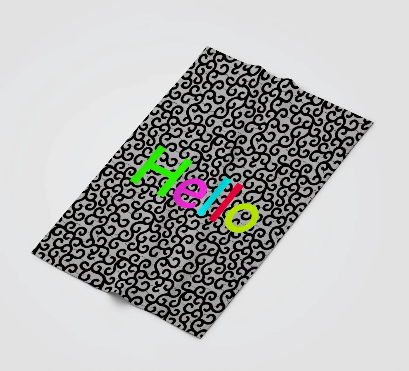 Hello fleece blanket by Mathudace Créas
