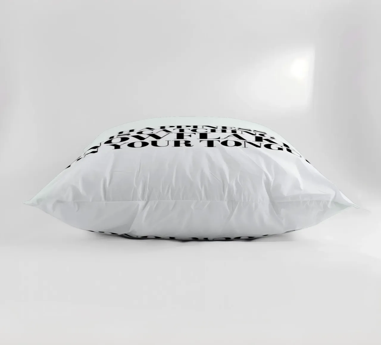 Snowflakes On Your Tongue cuscino da Studio One