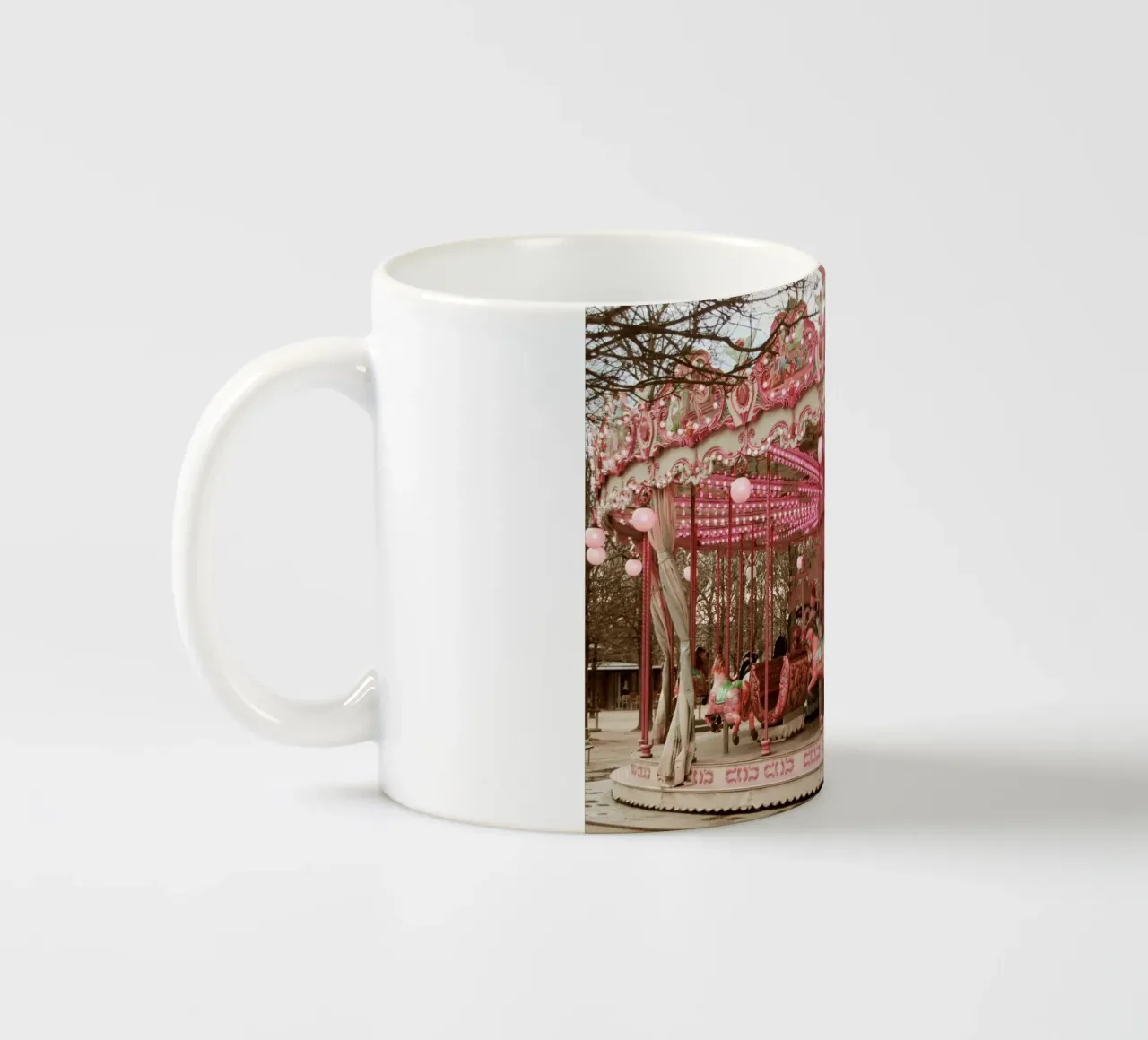 Pink Paris Carousel tazza in ceramica da GraceDigitalArtCo