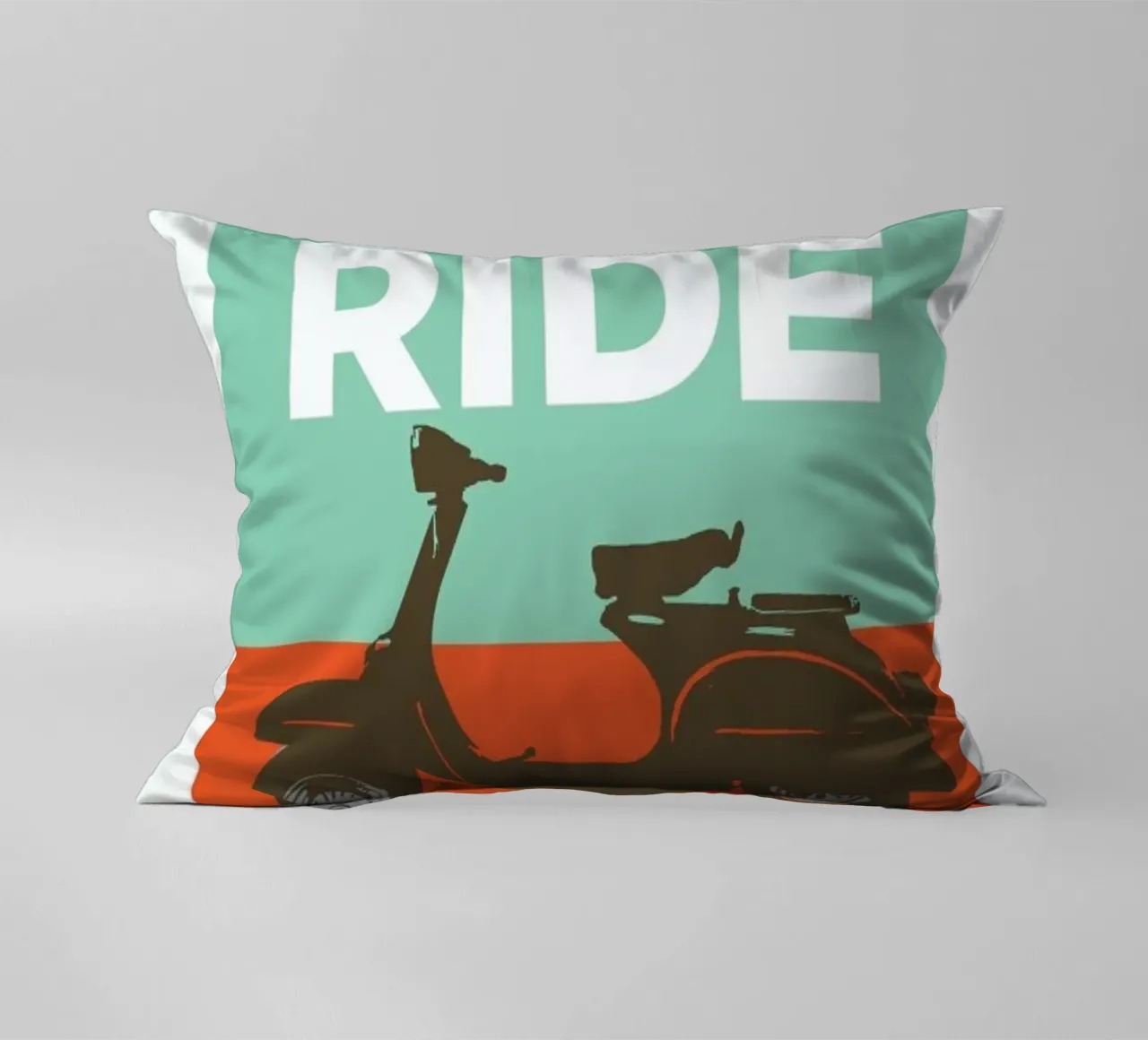 Enjoy the ride - Vespa cuscino da Visual Philosophy