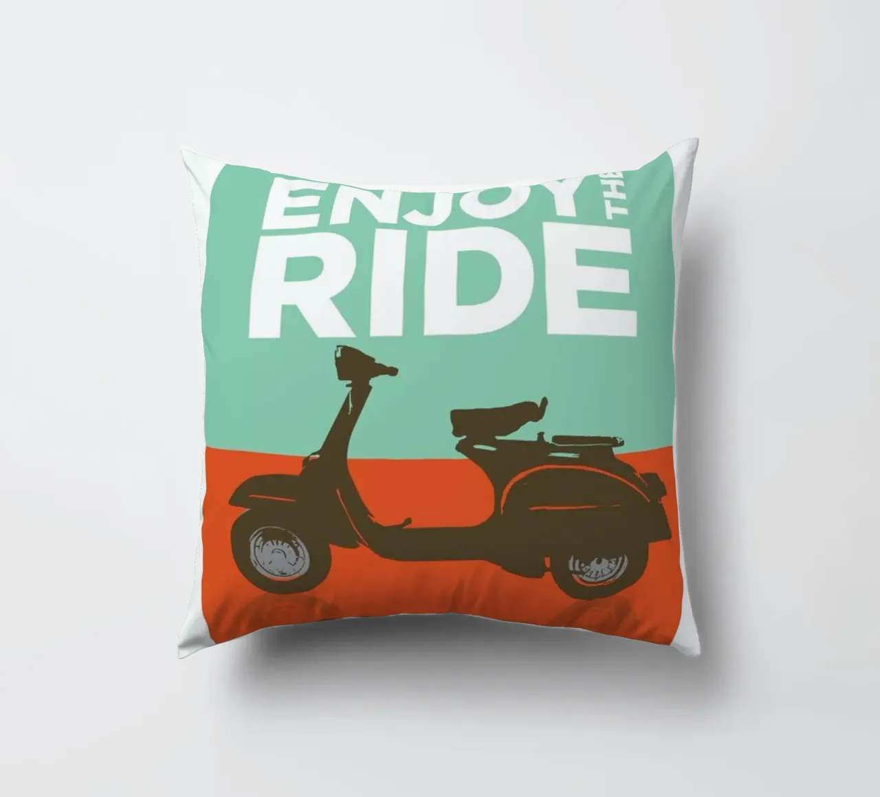 Enjoy the ride - Vespa cuscino da Visual Philosophy