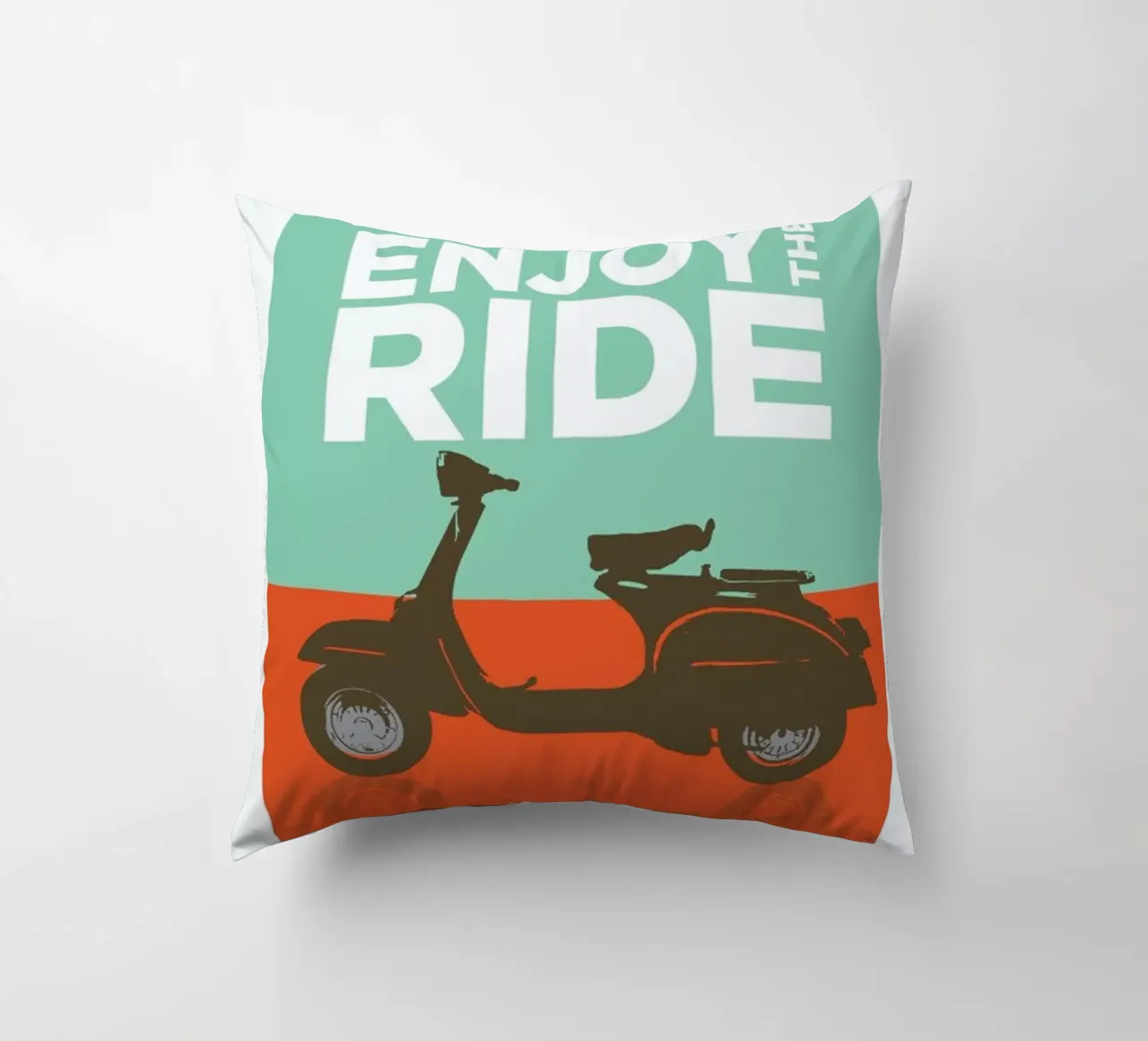Enjoy the ride - Vespa cuscino da Visual Philosophy