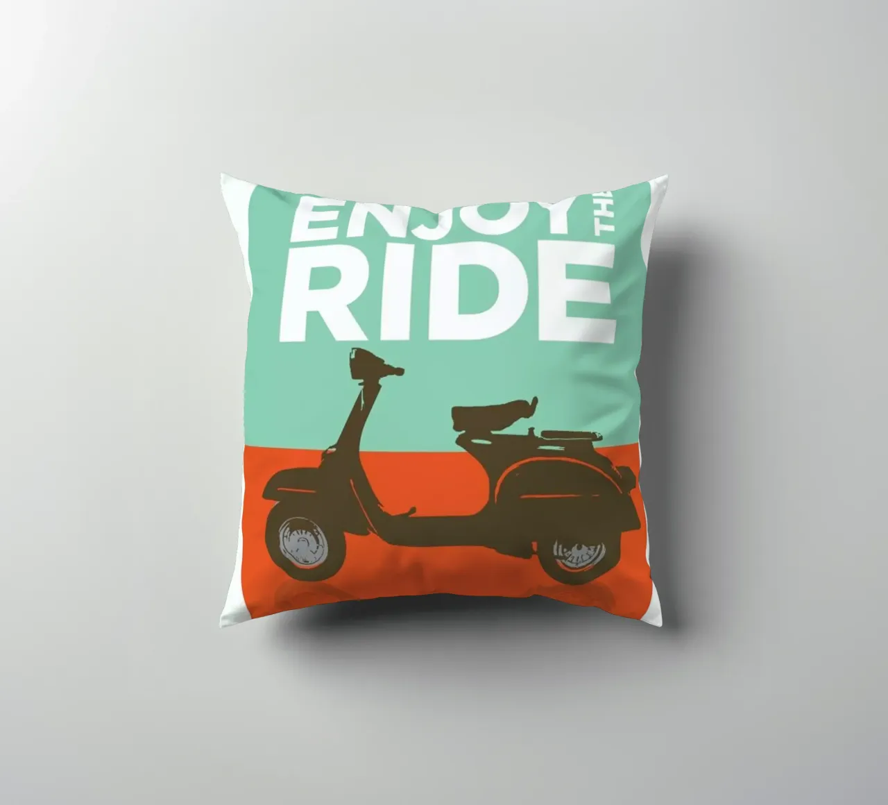 Enjoy the ride - Vespa cuscino da Visual Philosophy