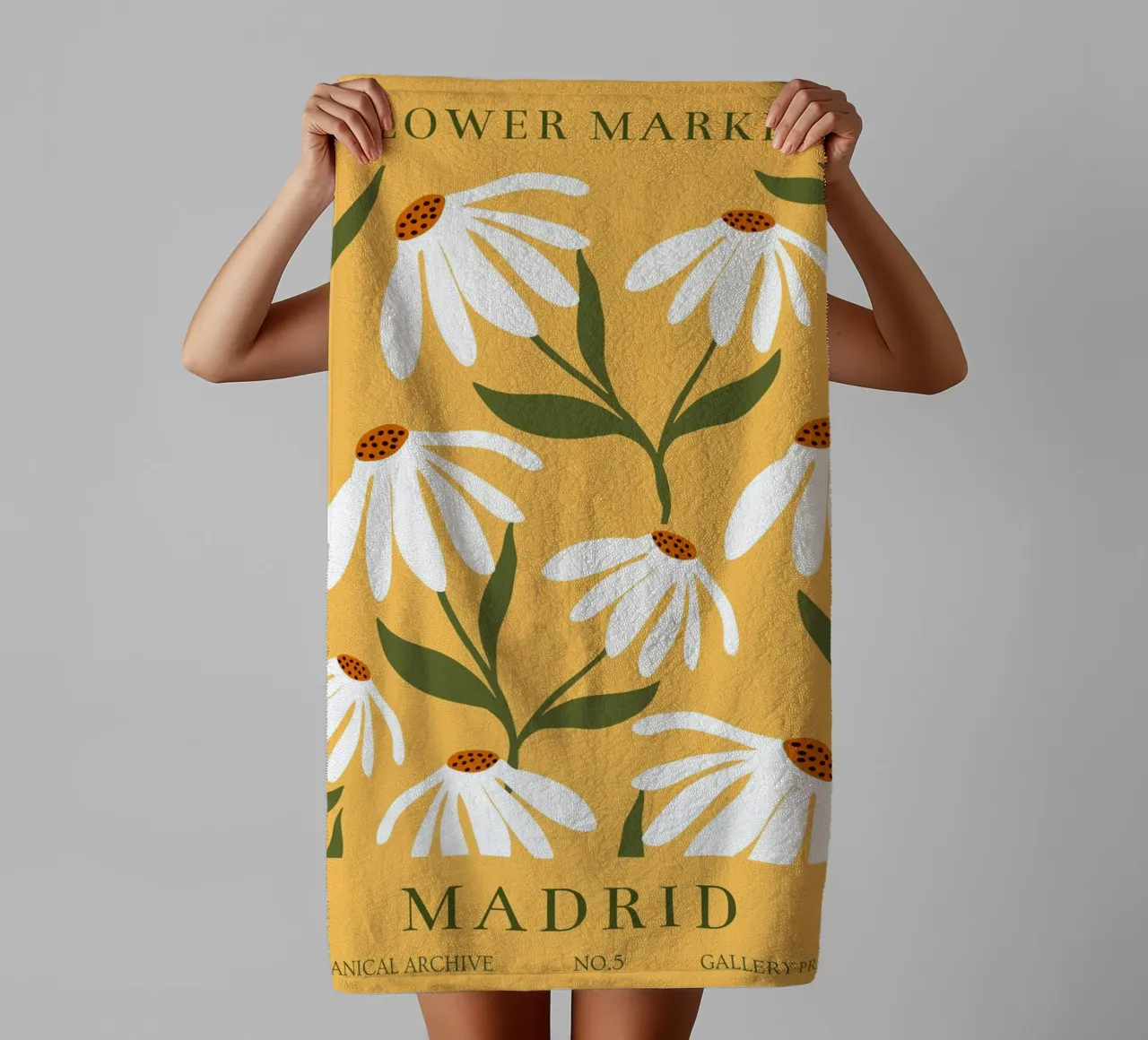 Daisy Art - Retro Botanical Design towel by Whole©