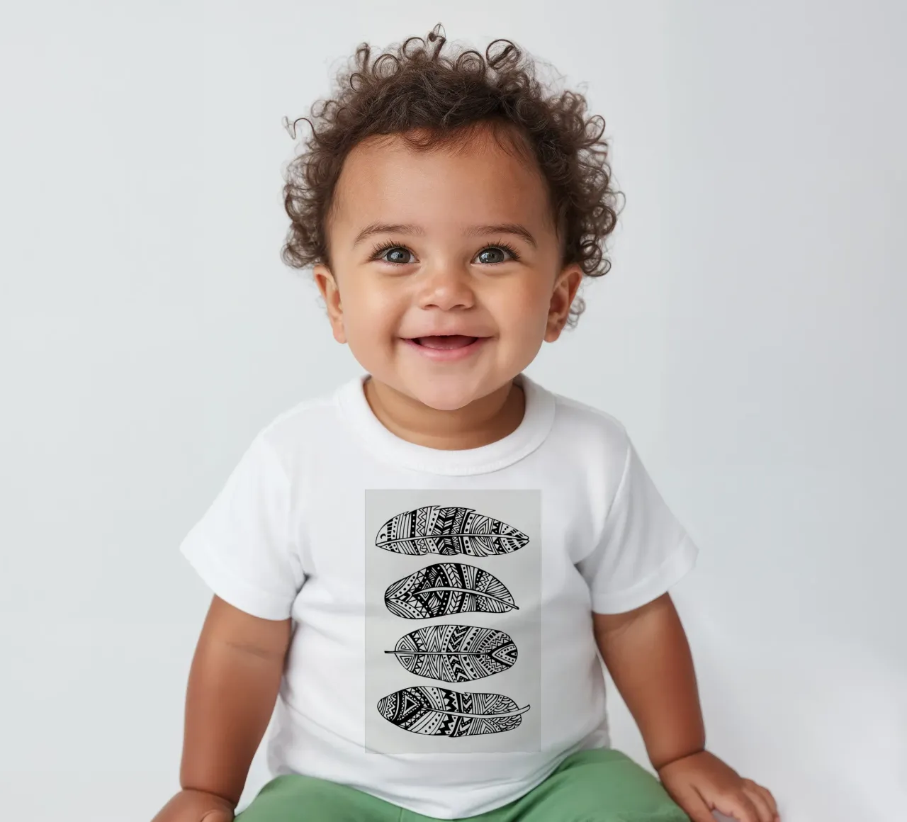 Feathers Of My Life maglietta neonato da Pom Graphic Design