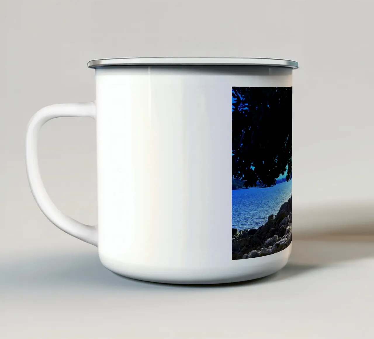 FAA156 tazza in smalto da Thierry vobmann photography