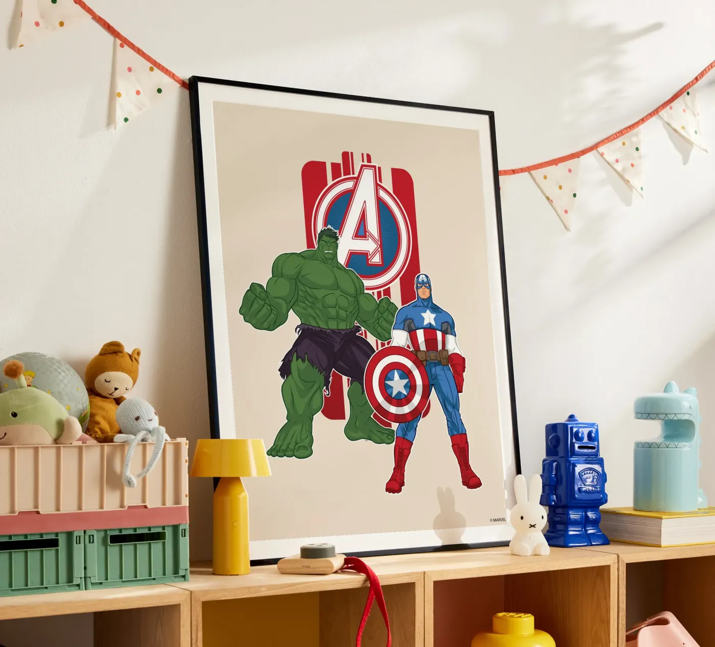 Hulk & Captain America im Einsatz poster de MARVEL Designs by JUNIQE