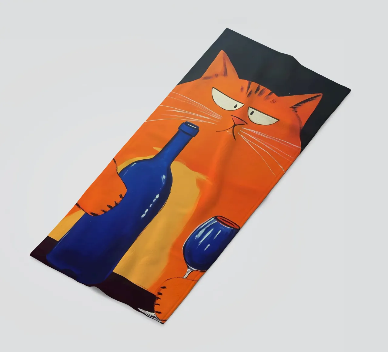 Gatto rosso con vino telo mare da IamHomeStudio